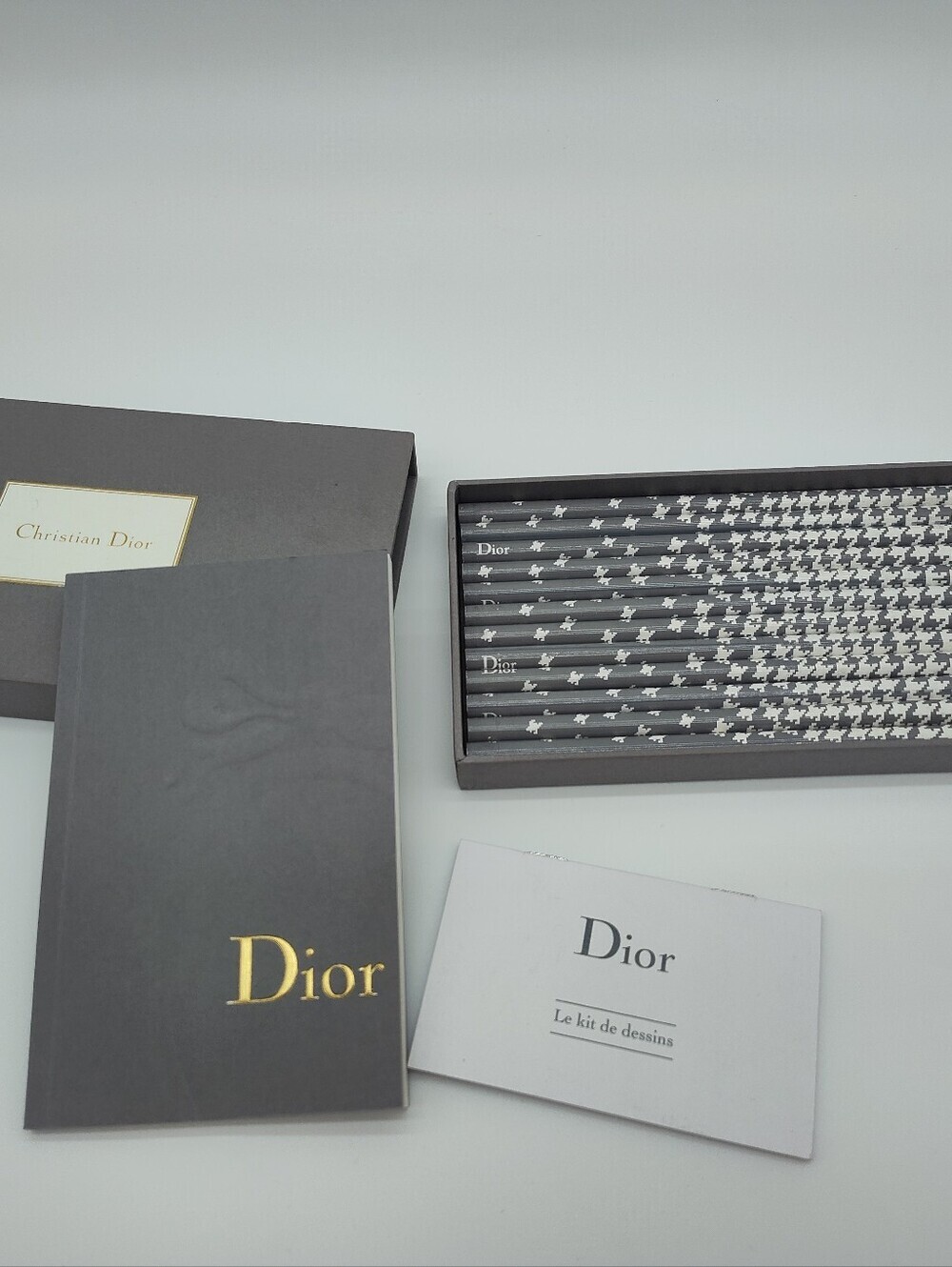 DIOR Le Kit de Dessins Notebook Pencil Set VIP Gift Rare Japan